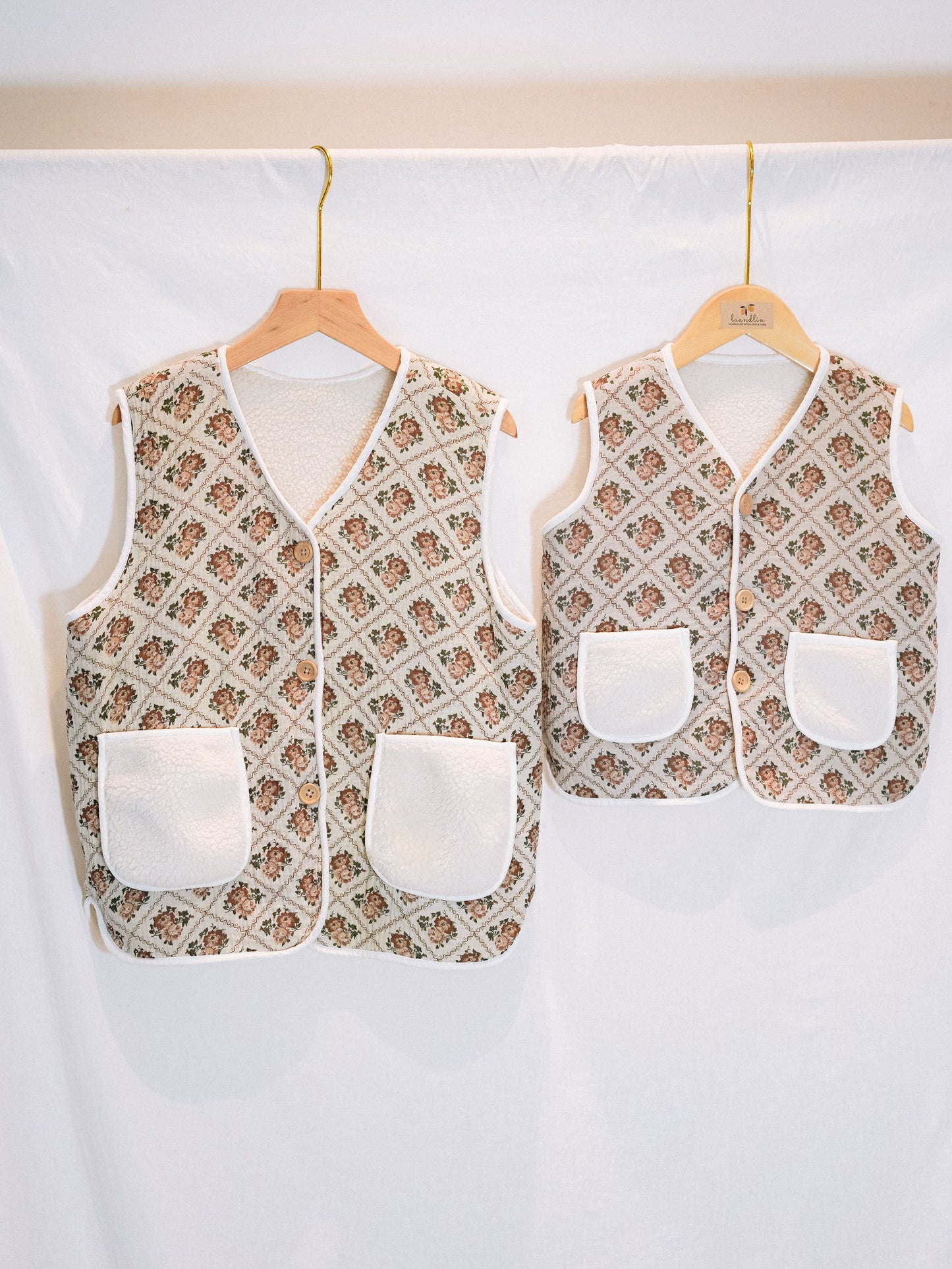 Handmade Roseate Mom Gilet Brown