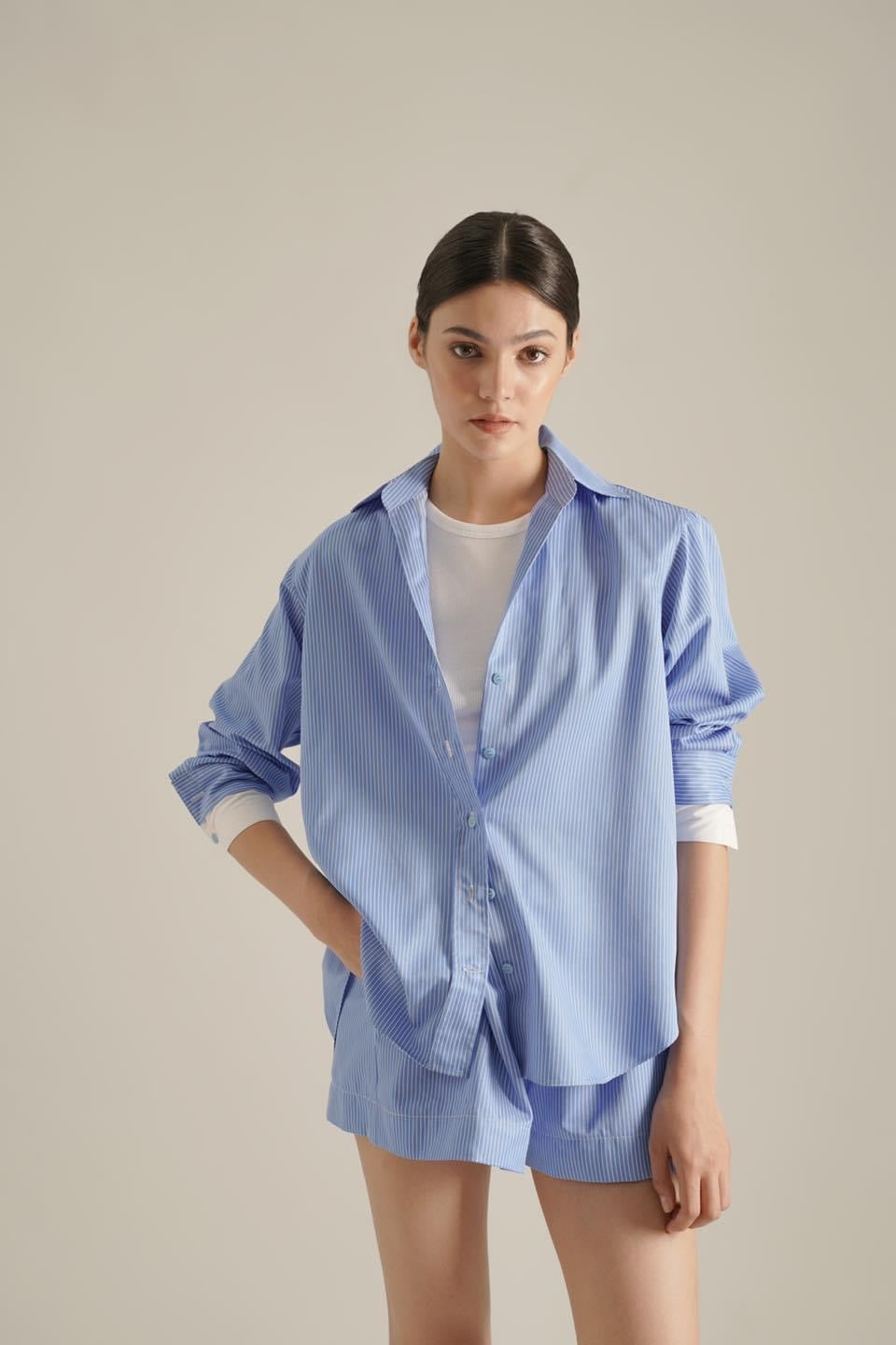 Free-size Shirt with two tone sleeve