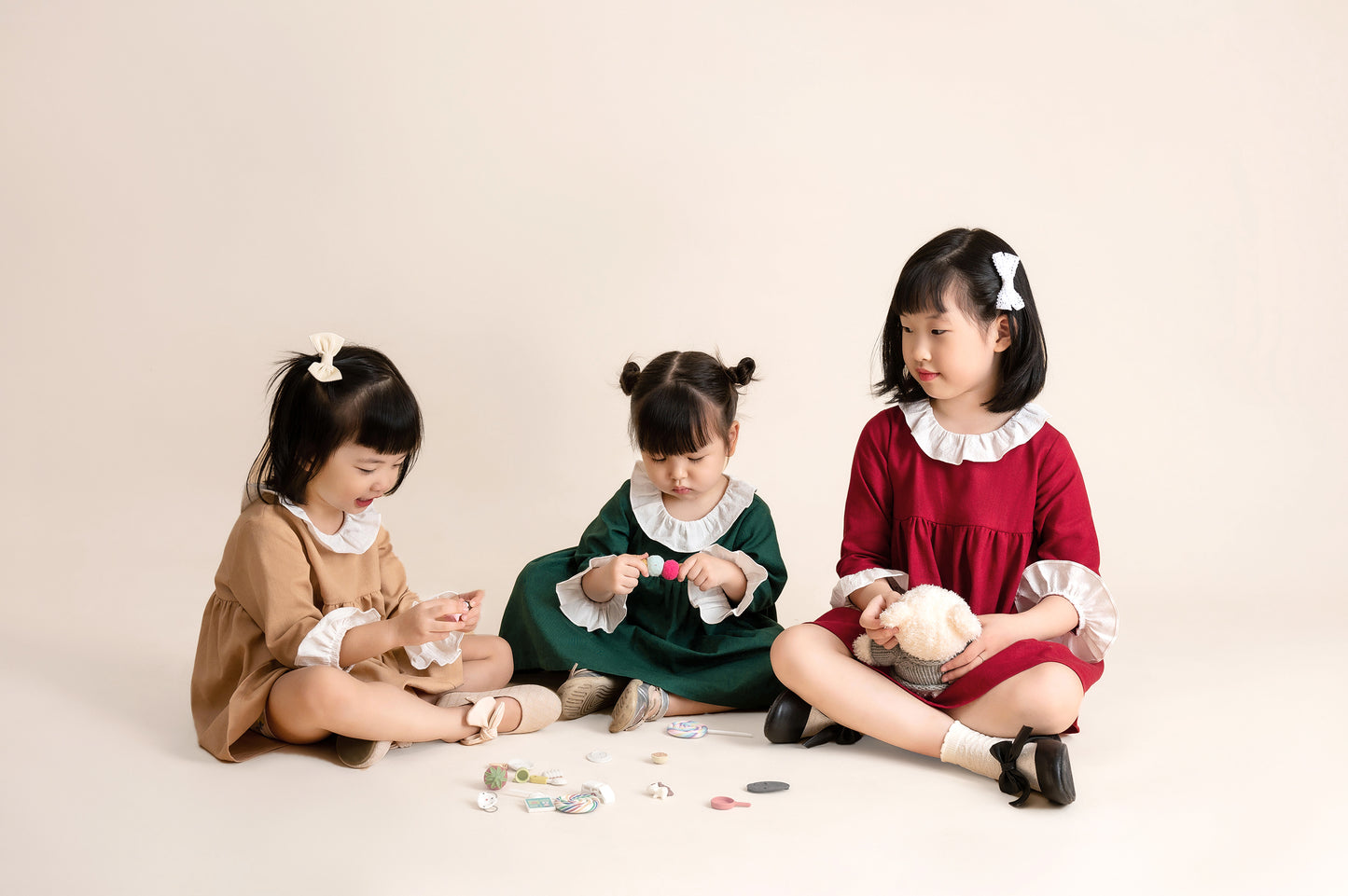 Váy dài tay cổ bèo