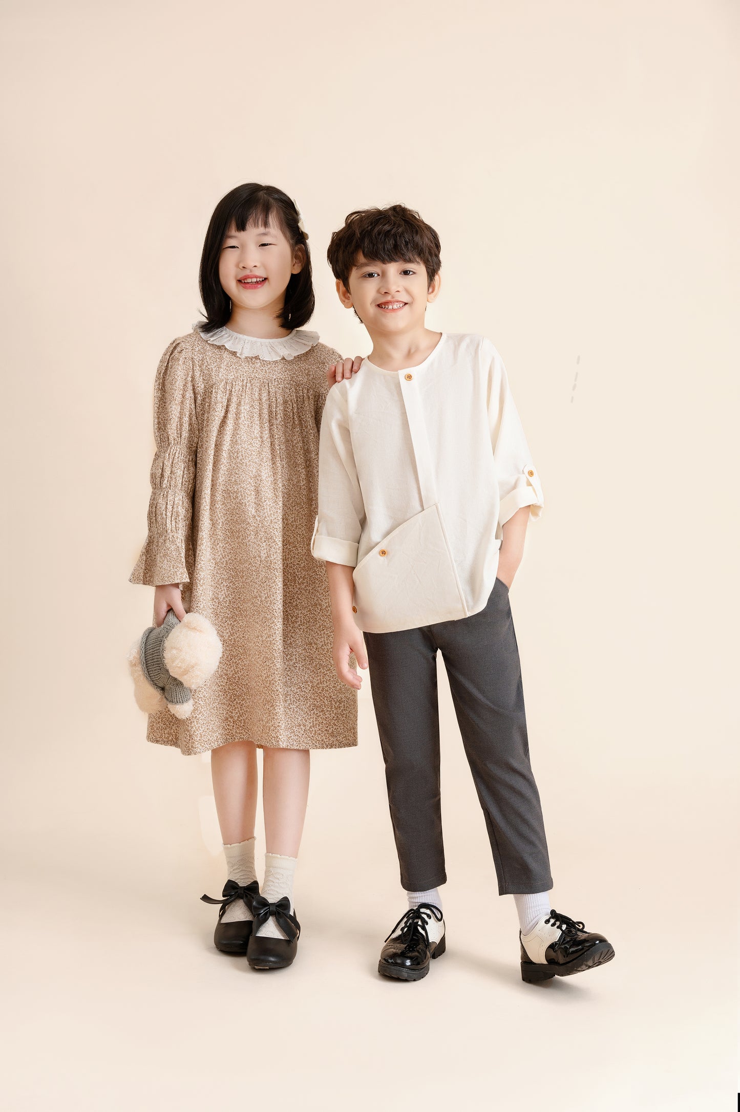 Áo linen túi lệch