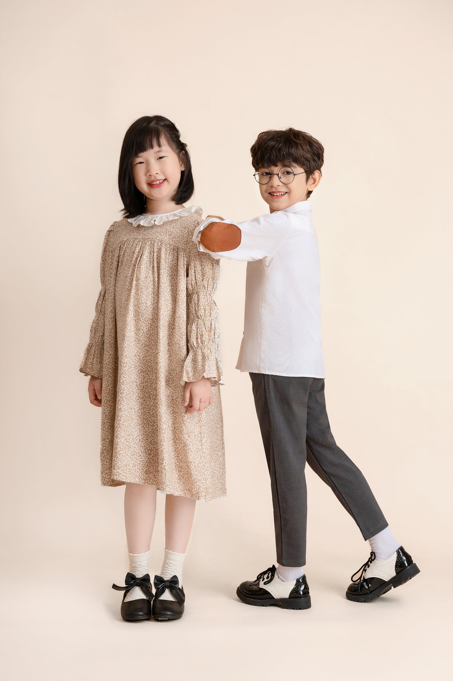 Sơ mi đáp khuỷu tay