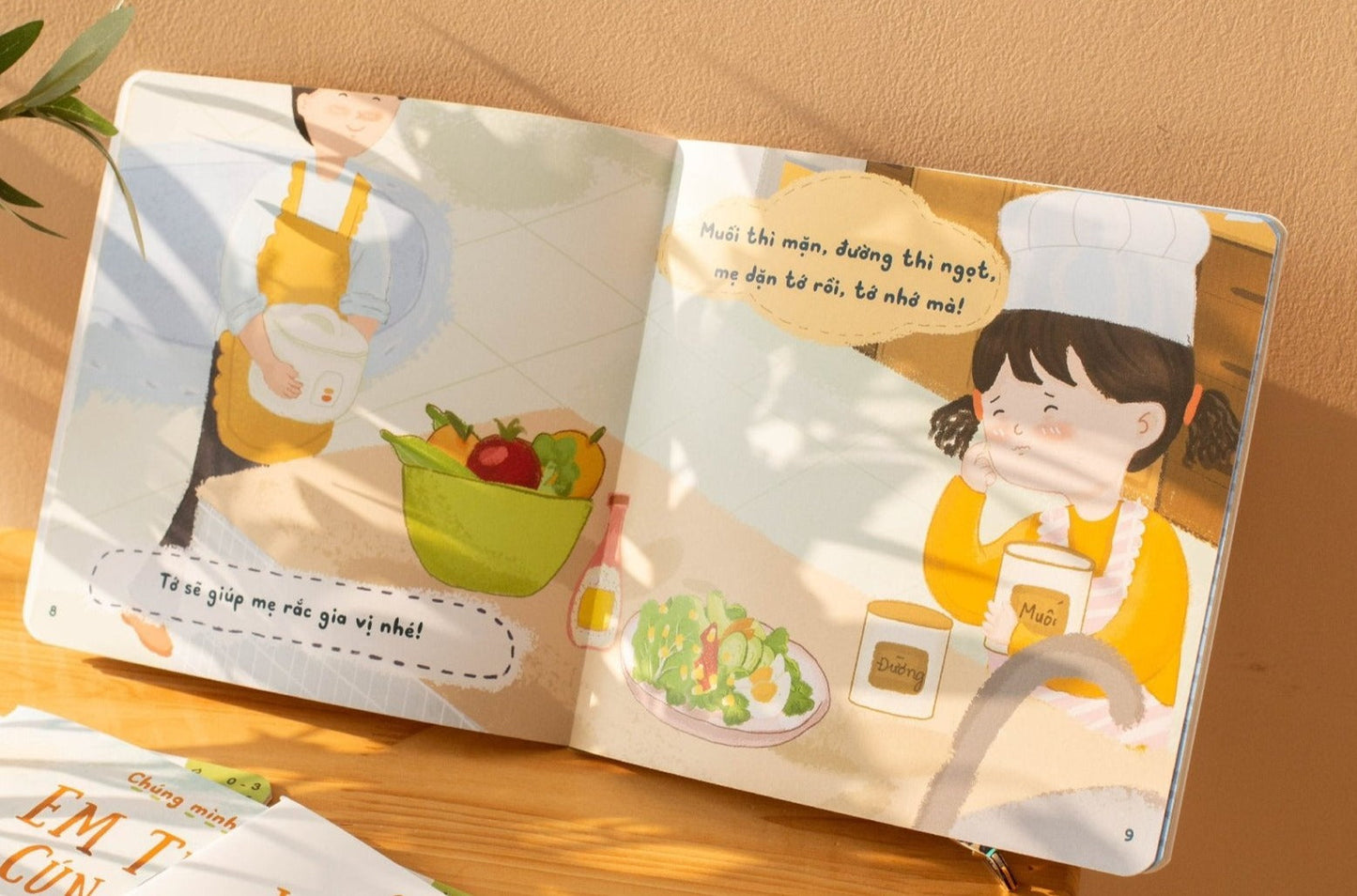 Trọn bộ Chúng Mình Cùng Nhau (combo 5 cuốn): Xèo xèo mẹ nấu! - Bố ơi đi nào! - Em thương cún lắm! - Ông chở bé đi - Vườn bà có gì? (tuổi 0-6)