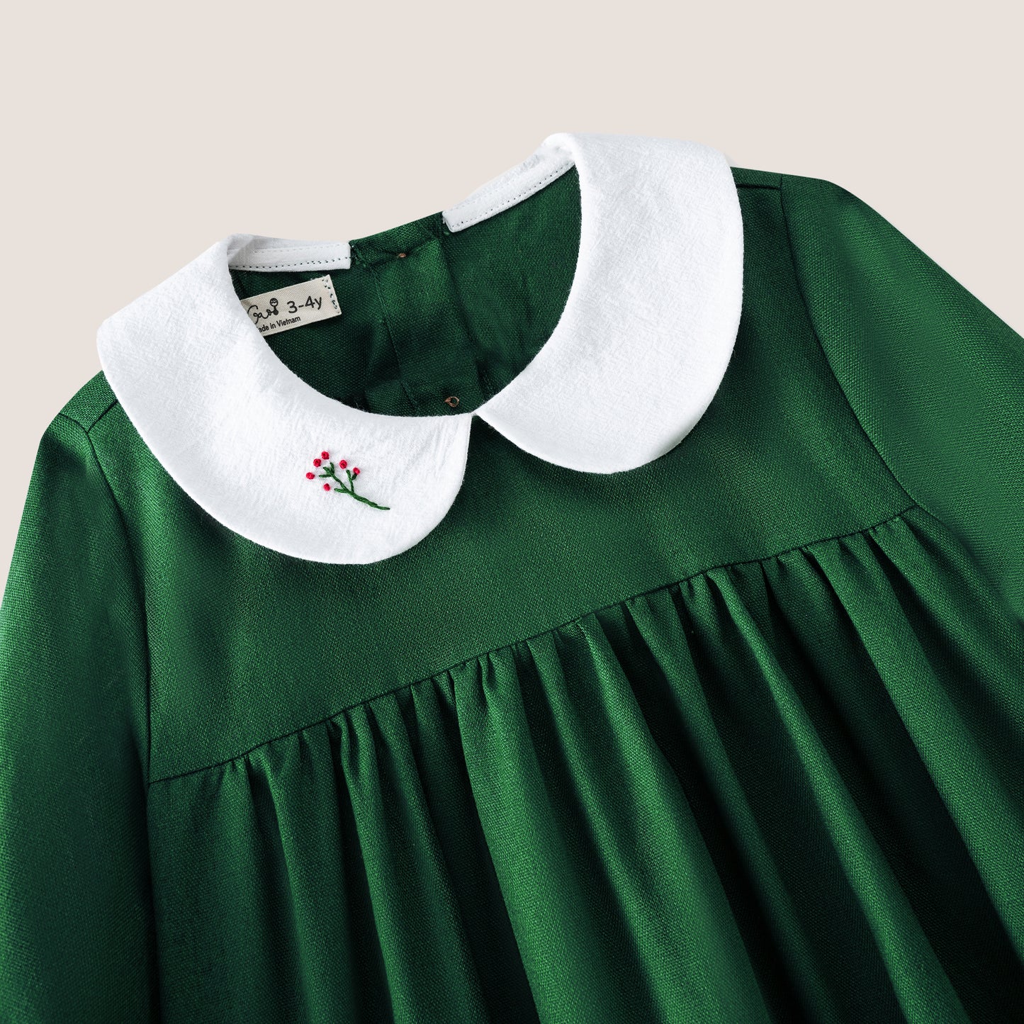 Long sleeve dress peter pan collar